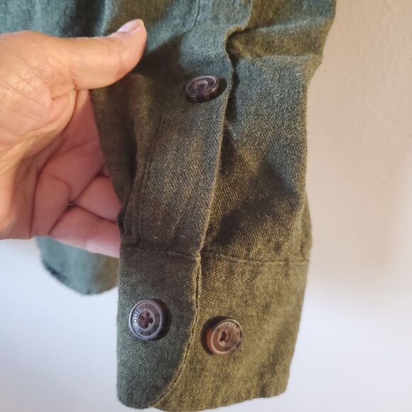 Duluth Trading Mens Heavy Cotton Army Green Button Up Shirt Size XL Gorpcore - Picture 5 of 10
